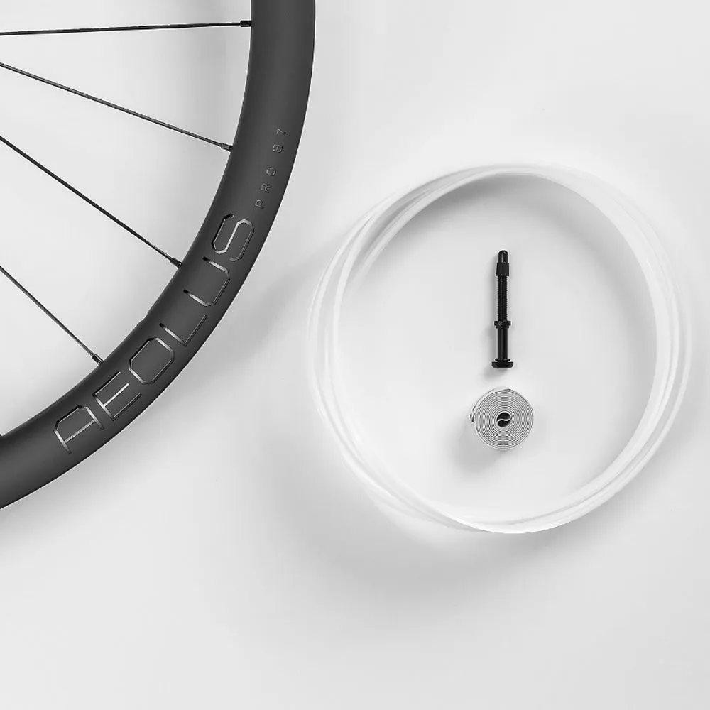 Bontrager Aeolus Pro 37 TLR Disc Road Wheel