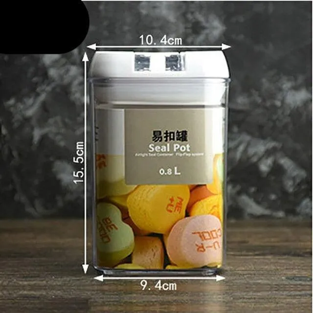 Efficient Heat-Resistant Storage Solution for a Neat Kitchen and Snack Preservation